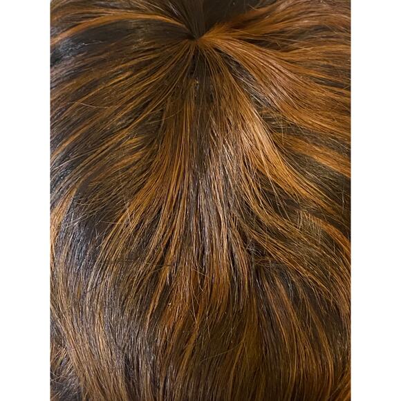 CARRIE Everyday Razor Boy Cut Pixie Wig P4/27/30 Brown Blonde Synthetic NWT a862 - Picture 5 of 15